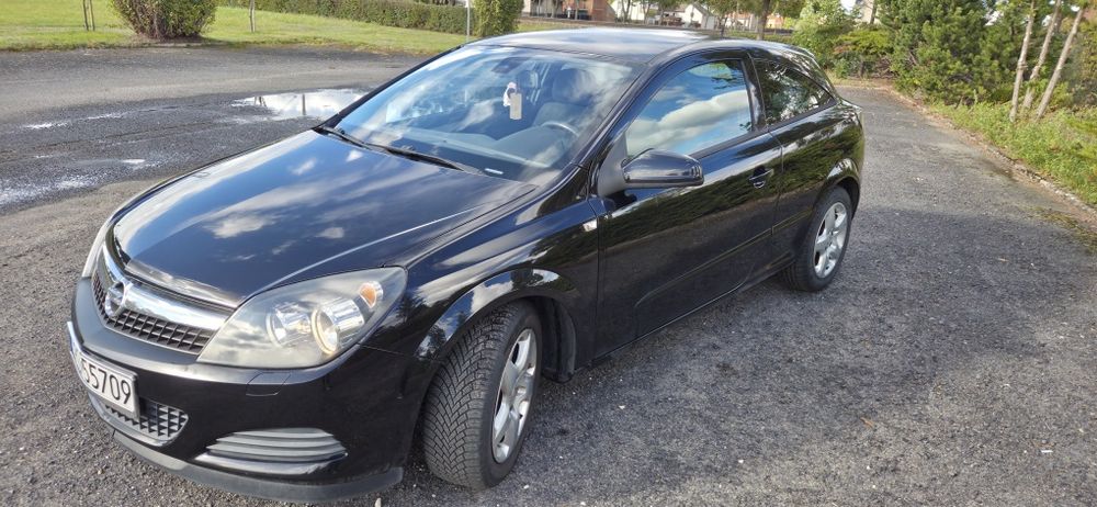 Opel Astra H GTC