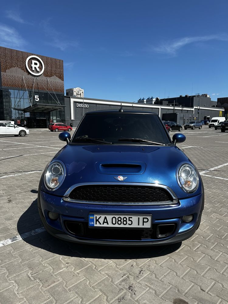 Mini cooper r57 1.6 turbo 2012