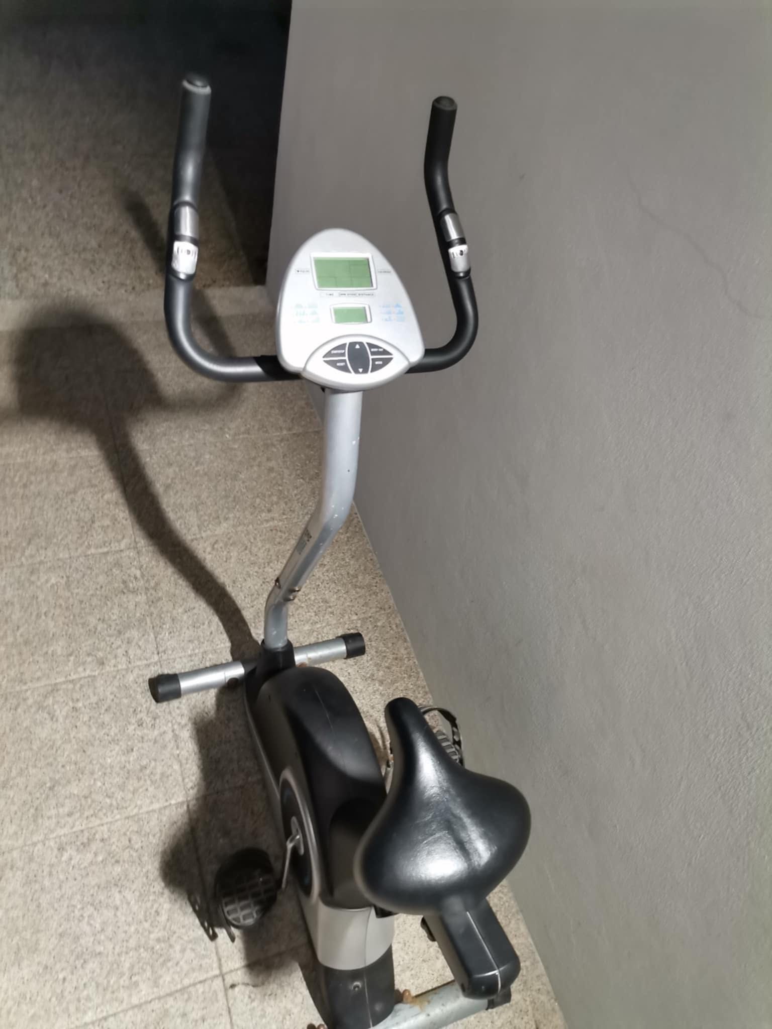 Bicicleta de ginástica em excelente estado