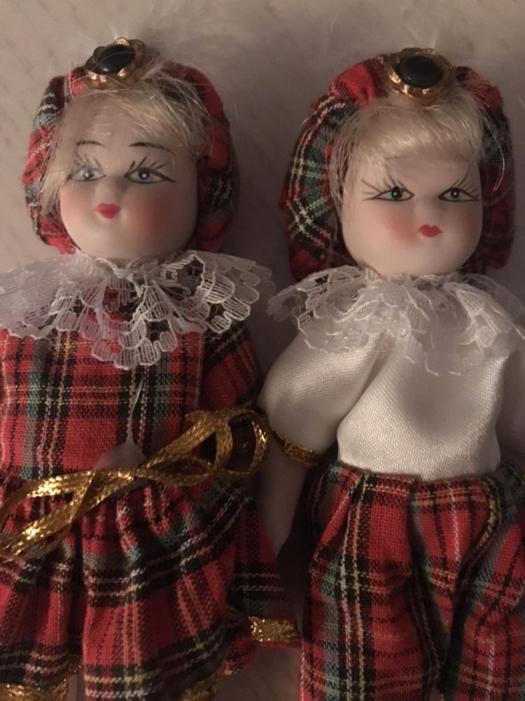 Casal bonecos porcelana antigos