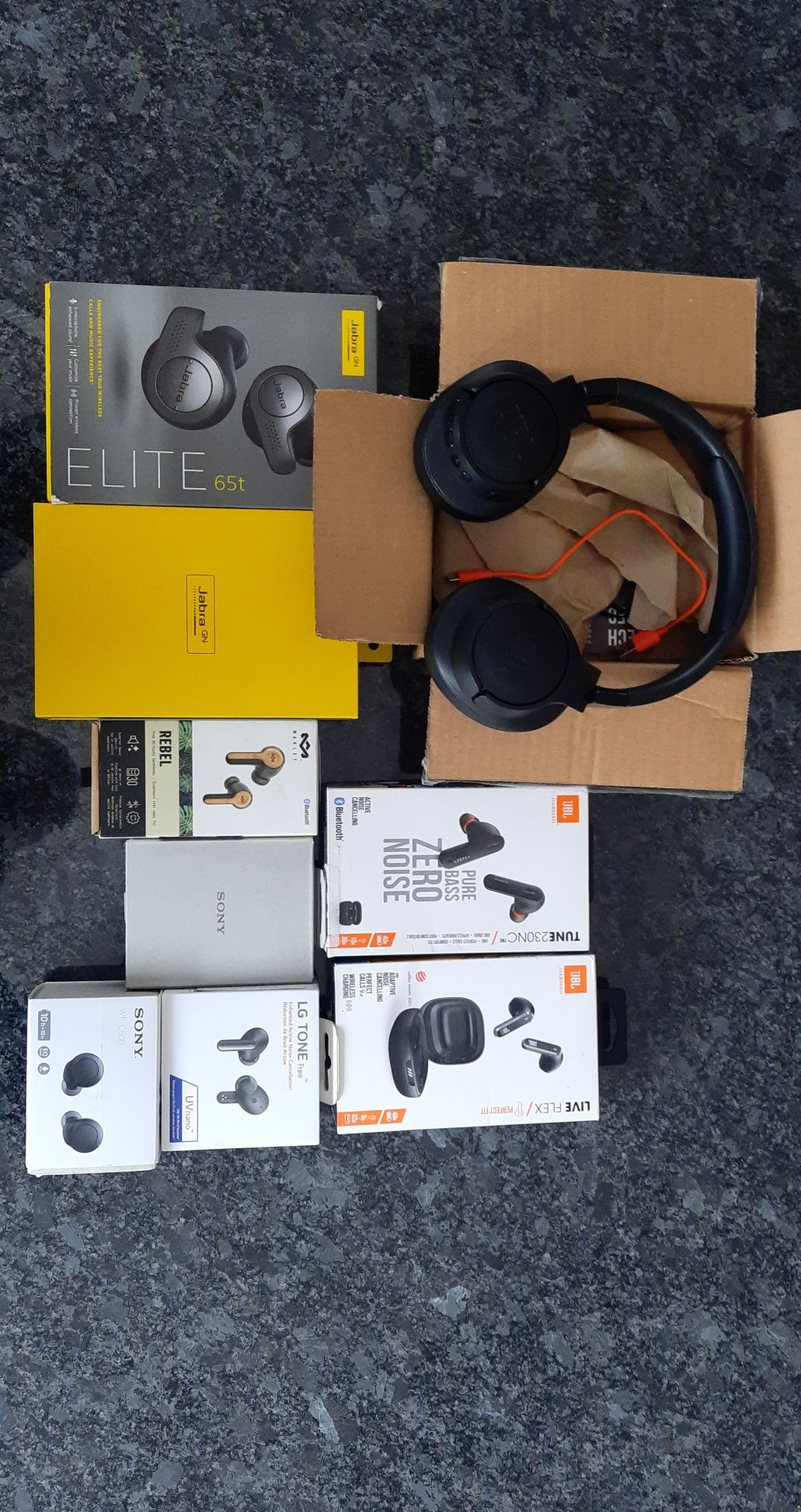 5 par słuchawek bezprzewodowych lg, jbl, jabra, house of marley