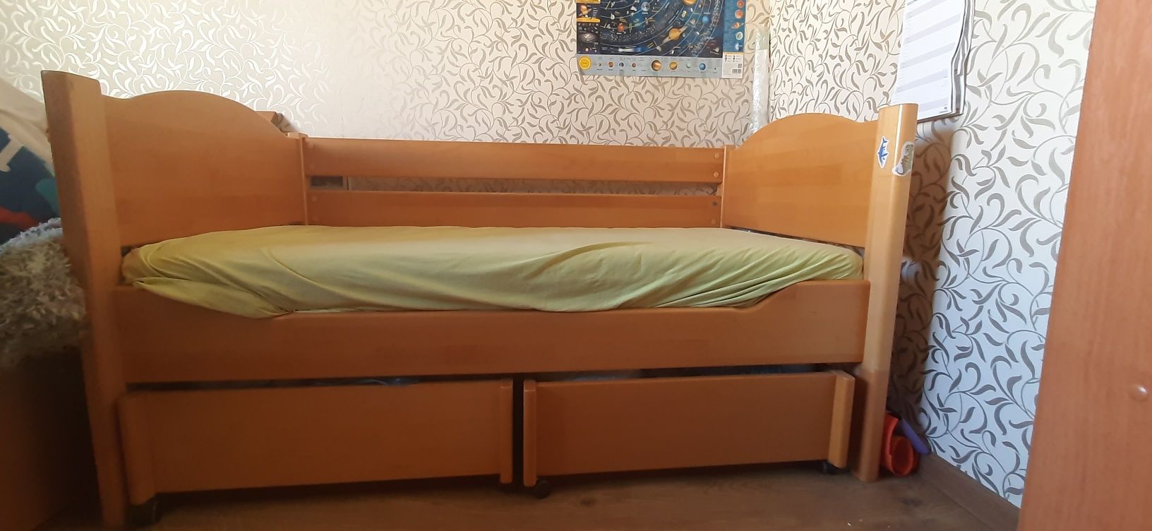 Дитяче ліжко деревяне ясень з матрасом і 2 ящиками