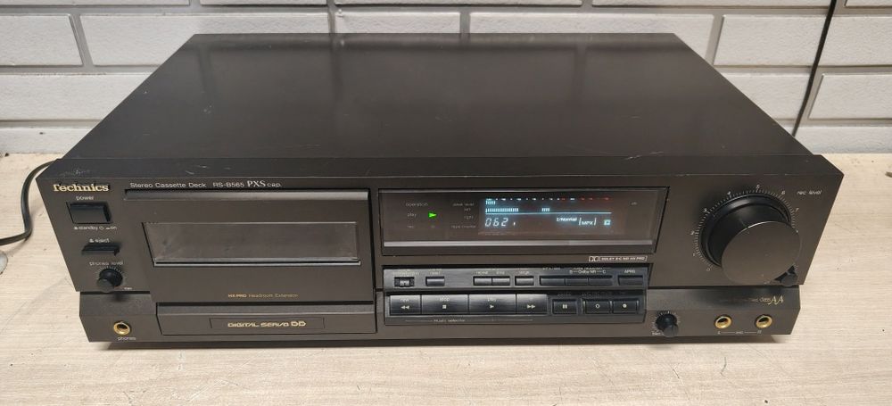 Magnetofon deck TECHNICS RS-B565. Japan