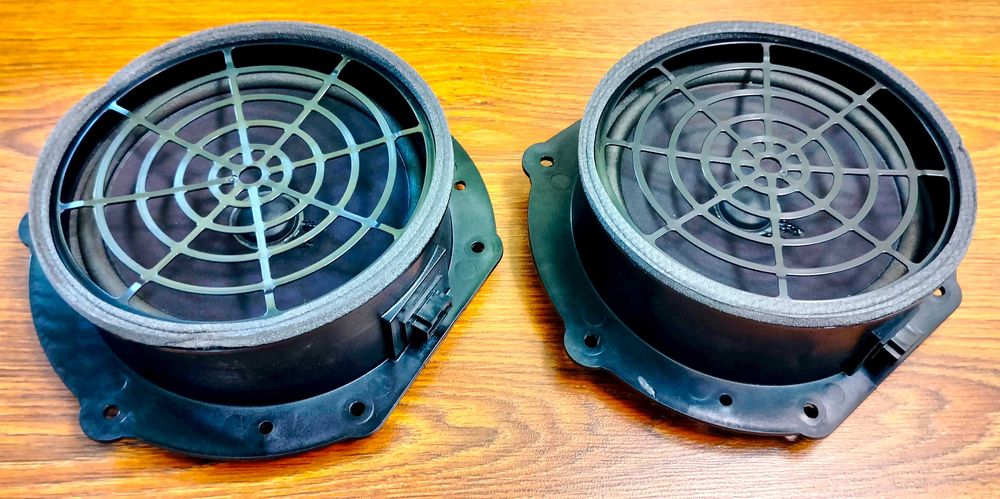 Динамики Audi Q7 4m0.035.411