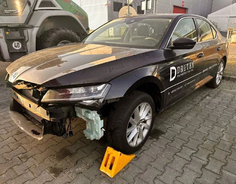 Skoda Superb Škoda Superb 2021 / sedan / brak silnika