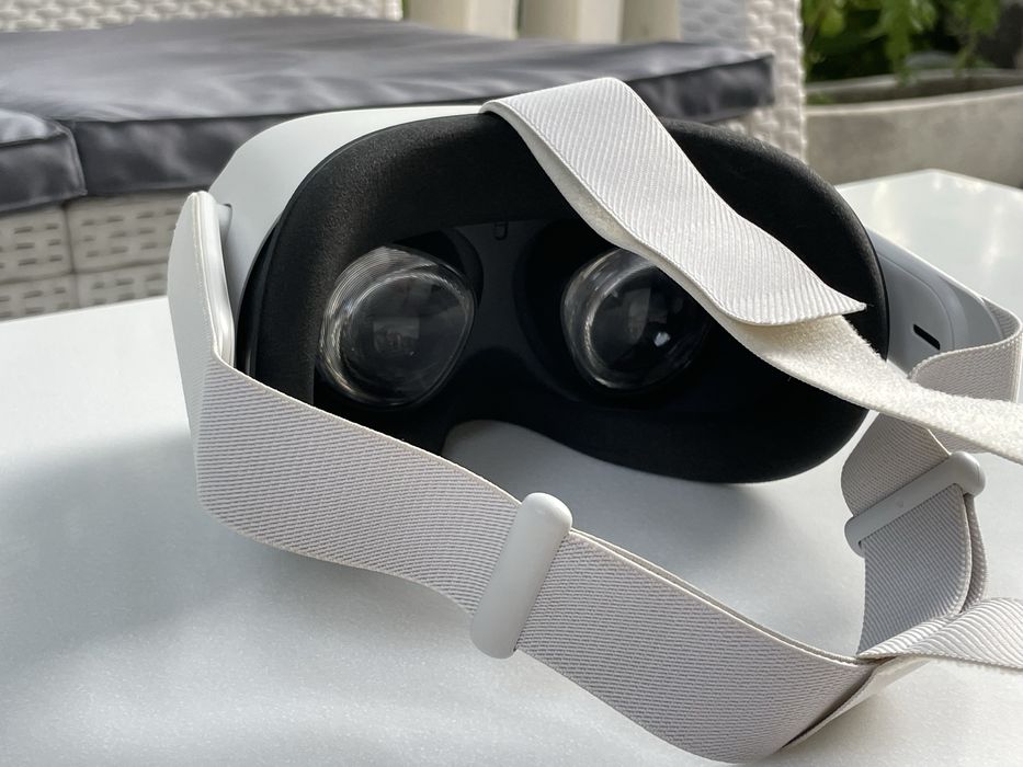 Окуляри віртуальної реальності Meta Oculus Quest 2 256GB