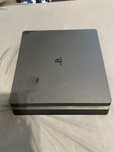 Ps4 slim 2 pady ladowarka oraz gry