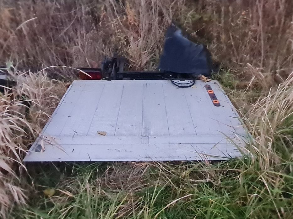 Mercedes Atego 814 najazd przyczepa rozrzutnik