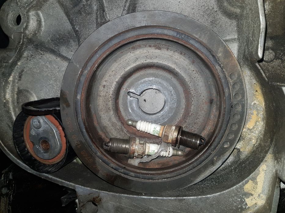 K4M renault megan scenik 1.6 блок пеньок картер форсунки