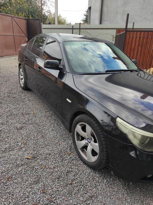Продам бмв е 60 2003 року