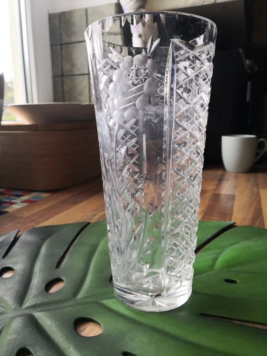 Wazon PRL, lata 60, kryształ, 21 cm