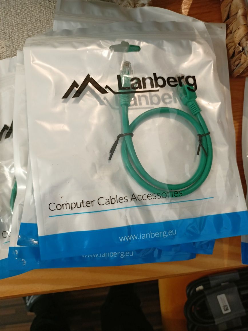 Promocja.Kable,przewody, przejściówki Display port USB, RJ 45 itp...