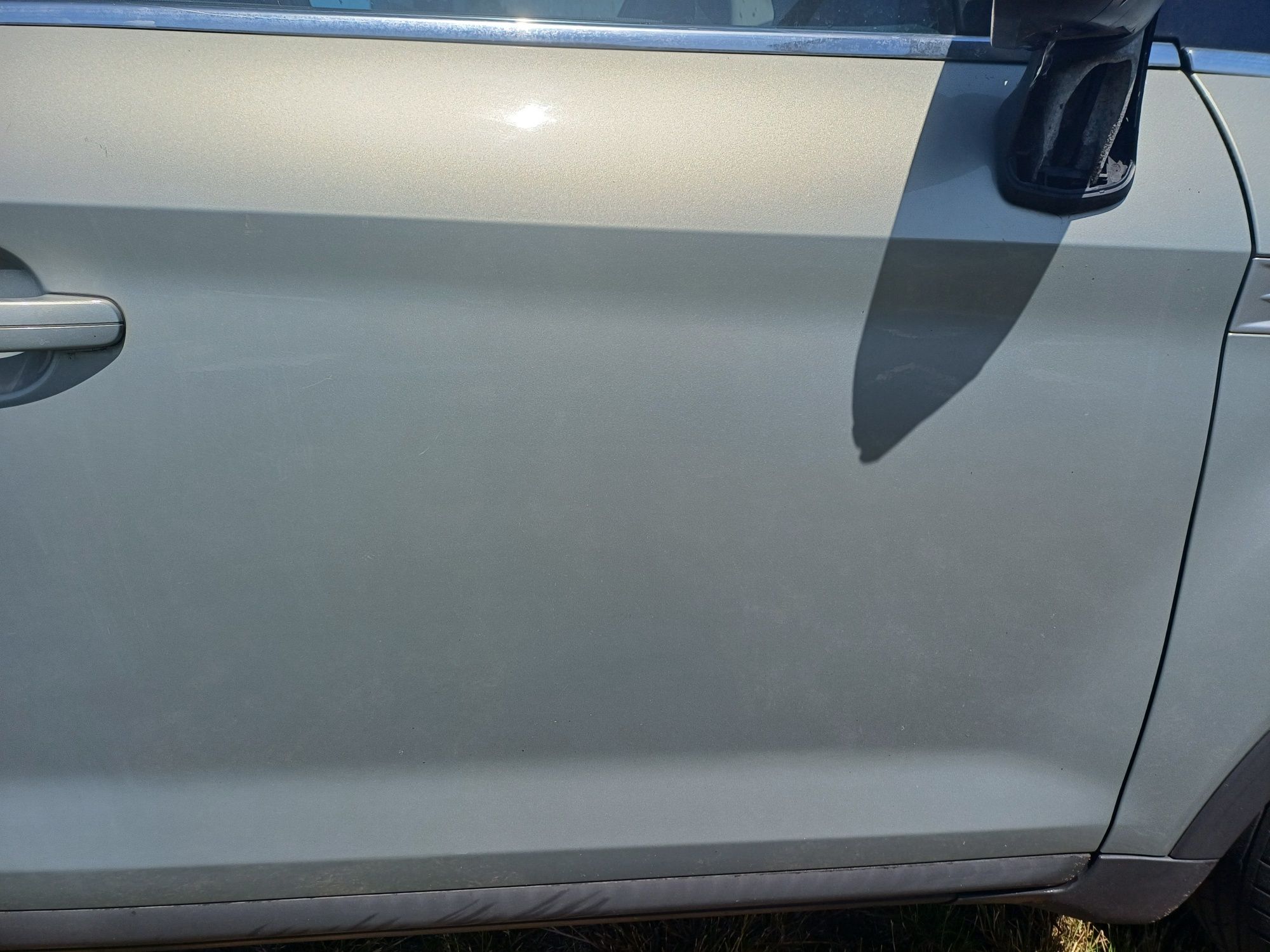 Drzwi prawy przód i tył Ford Kuga Mk 1 kolor P8