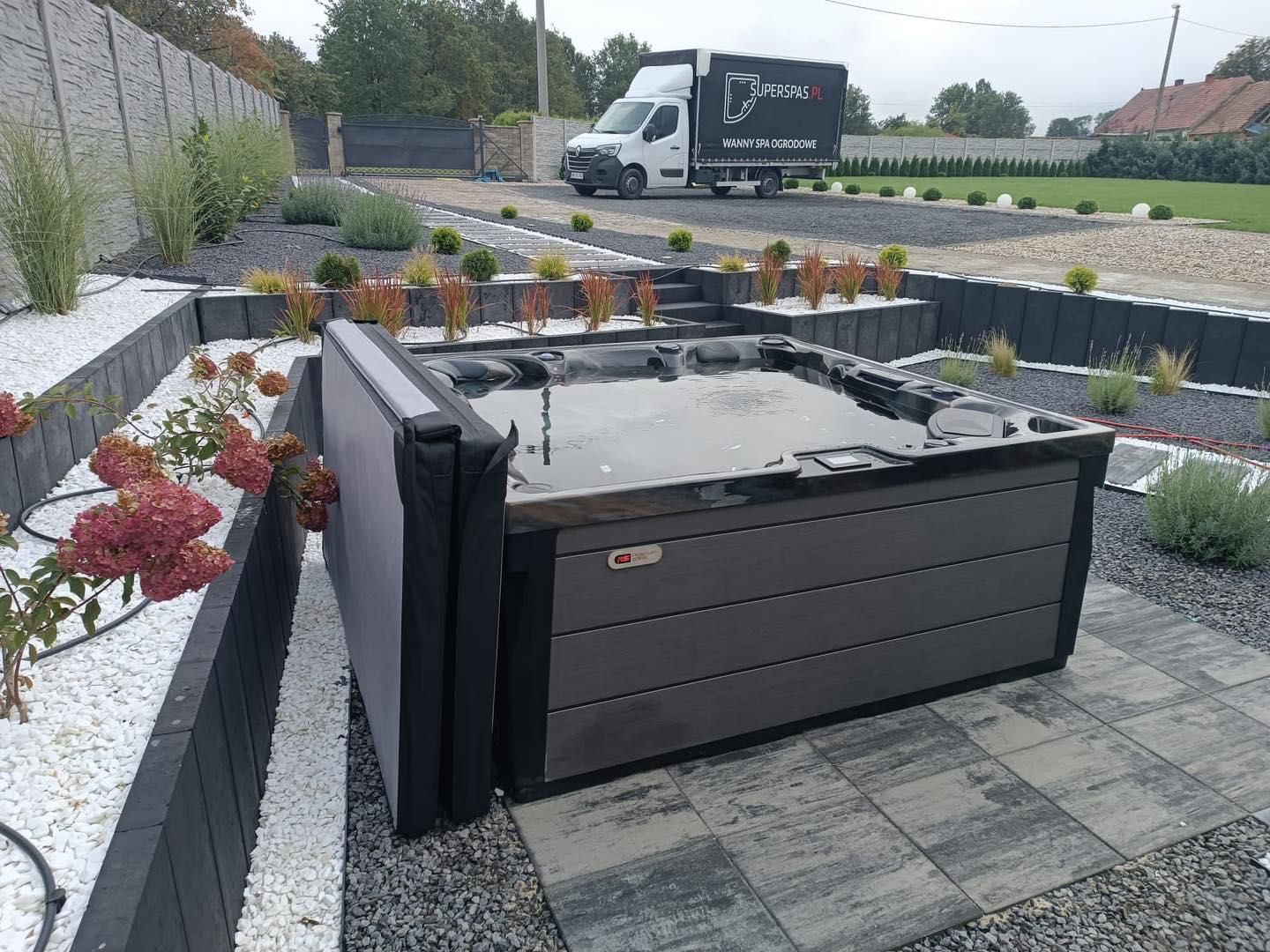Nowość! Jacuzzi Onyx PlatinumSpas 2025 5osobowe 90 dysz 5 pomp