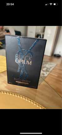 Black opium Yves saint laurent niebieski