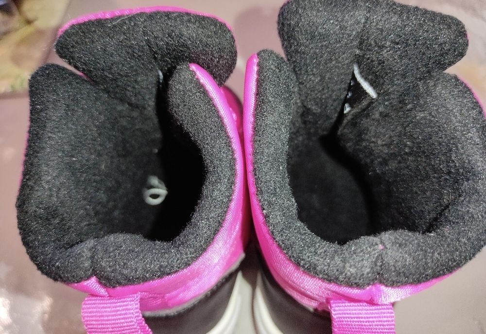 Зимовий комбінезон/зимові чоботи