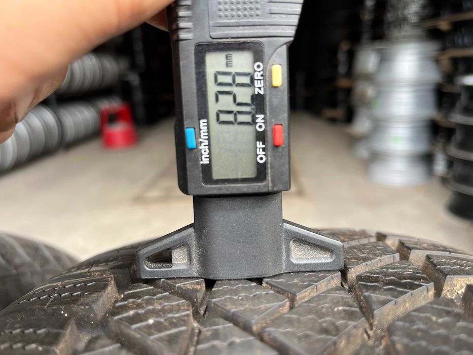 ШИНИ зимові 215/60 R16  Sportiva Snow Win3