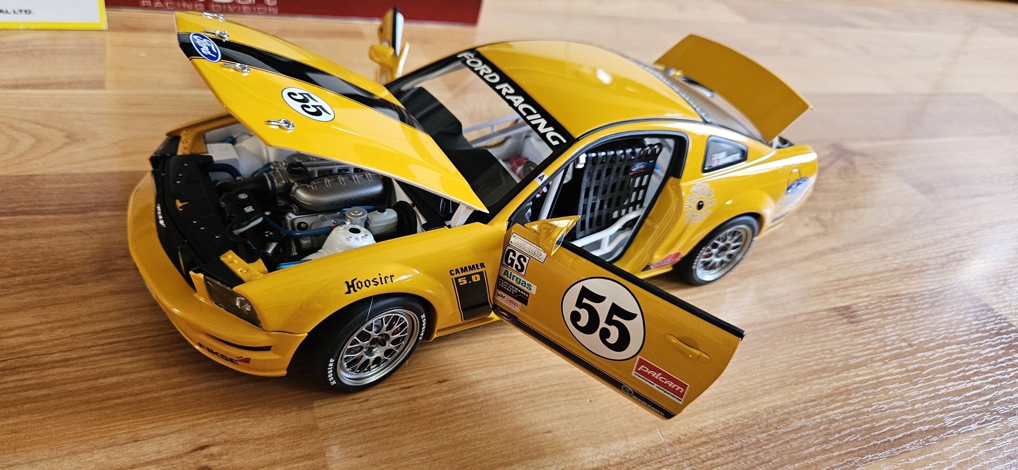 1:18 Autoart Ford Mustang FR 500C