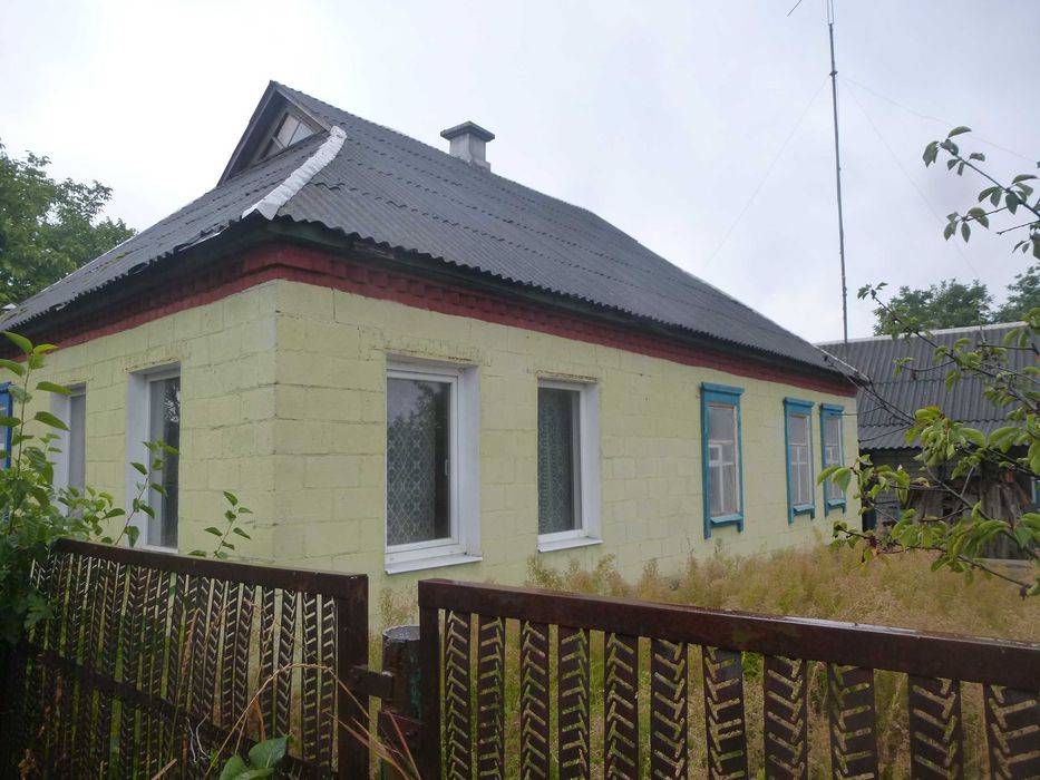 Продам ухоженный  дом в Змиеве