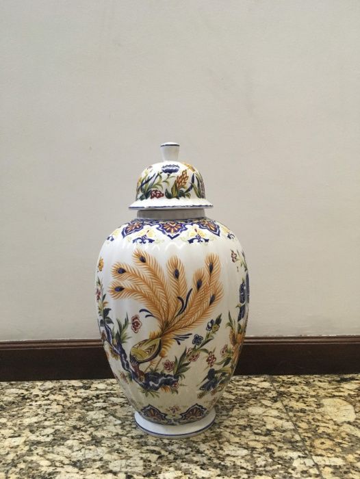 Jarro em Porcelana