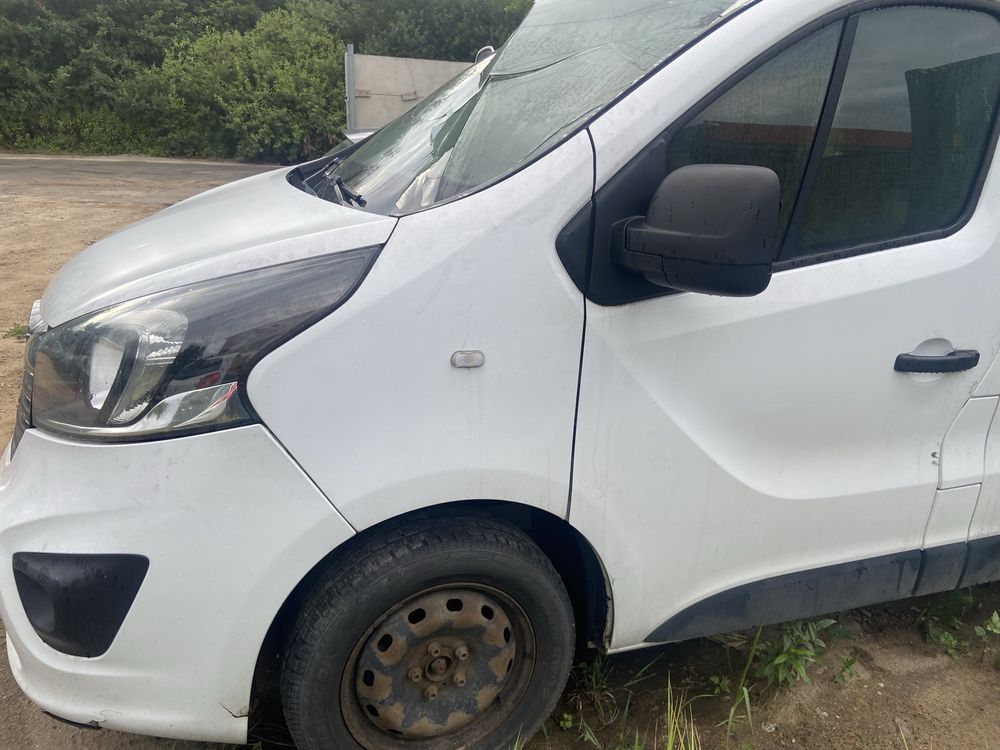 Kompletny przod opel vivaro