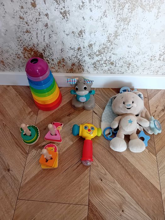 zabawki- zestaw/ interaktywne