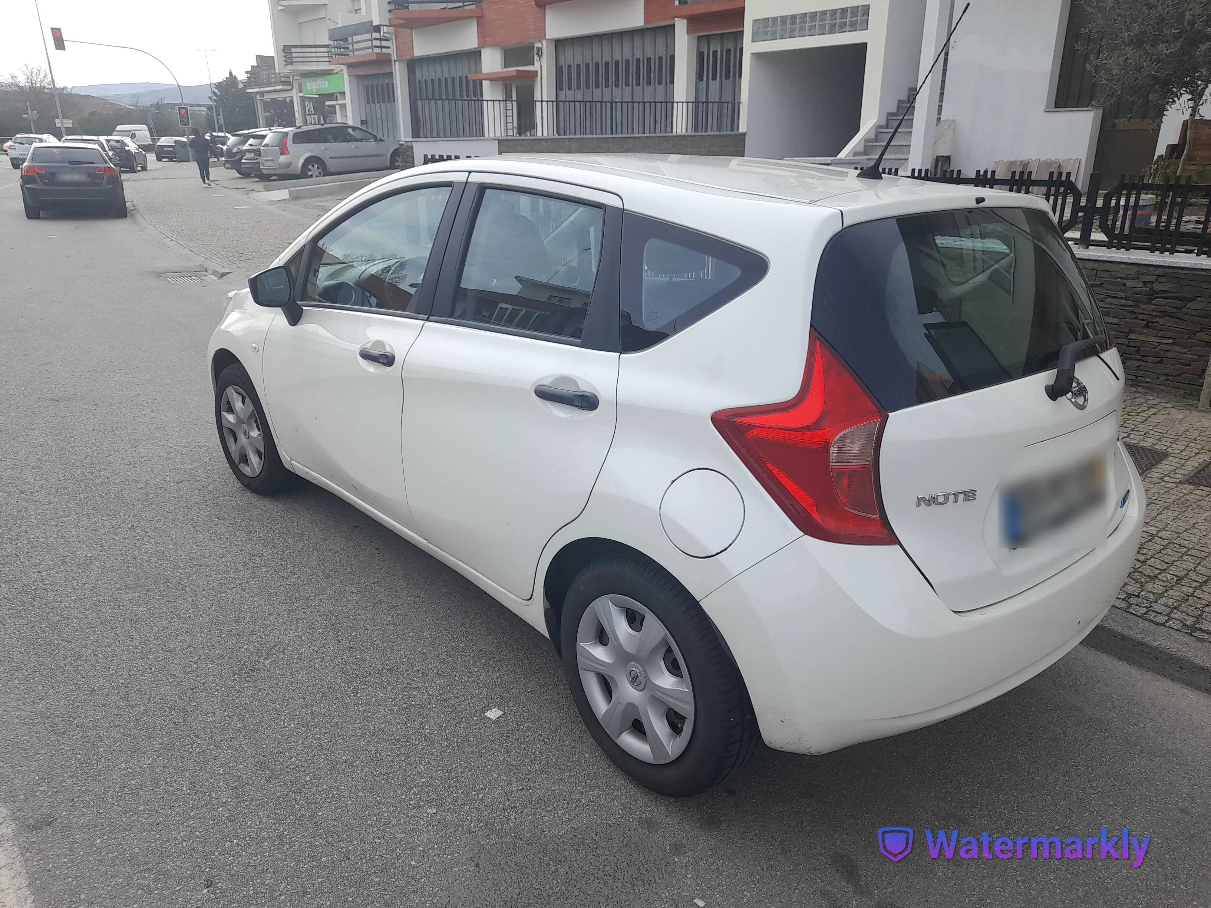 carro usado em bom estado de conservação