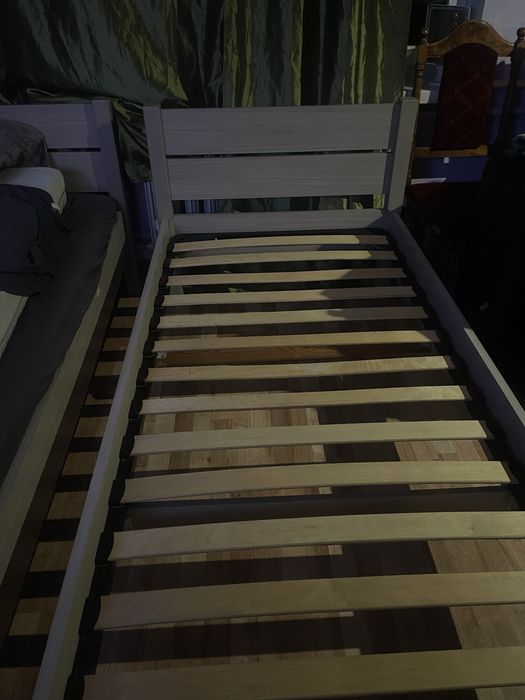 Łóżko jednosoobwe