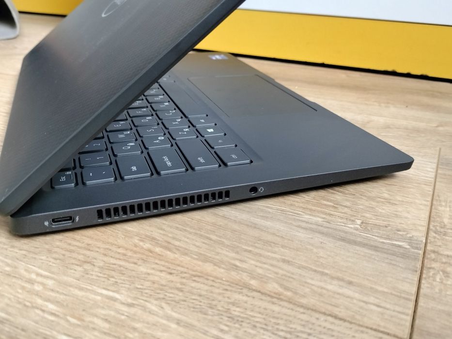 Ультрабук Dell Latitude 7420, 14FHD, i5-1145G7, 8Gb RAM, 256Gb NVMe