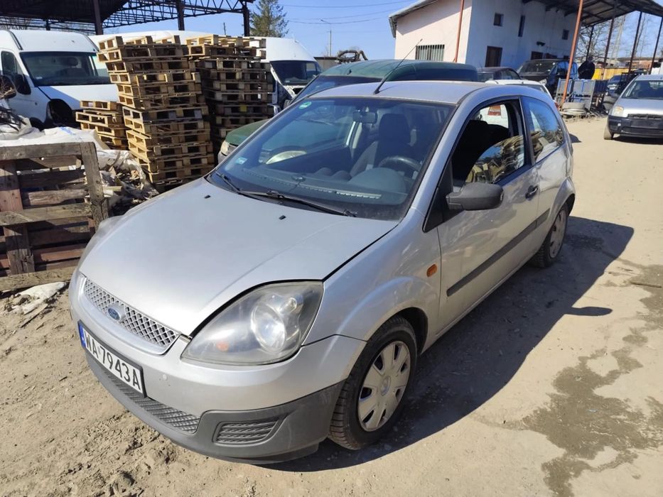 ford fiesta mk6 maska zderzak lampa grill błotnik drzwi zbiornik paliwa szyba lusterko klamka