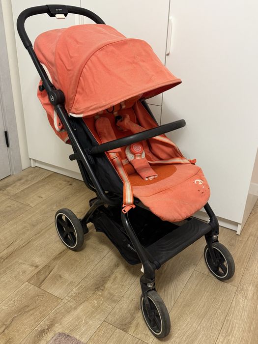 Прогулянкова коляска Cybex Beezy