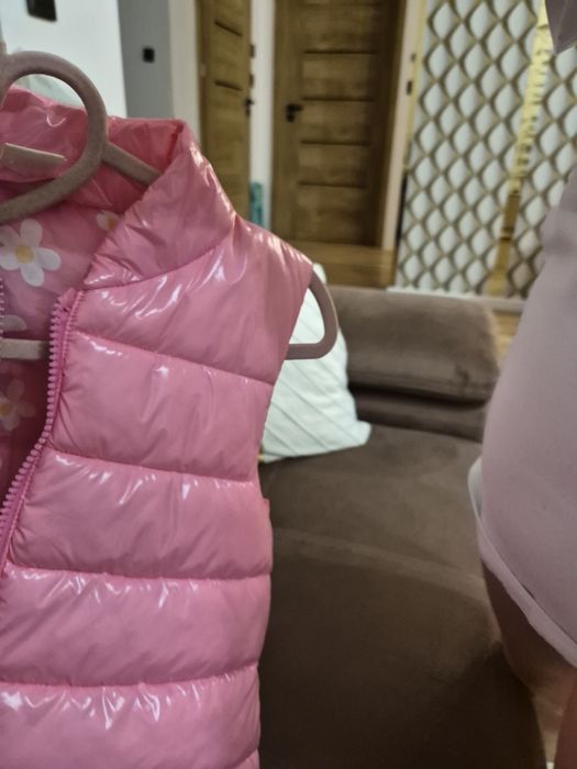 Bezrekawnik rozowy 134