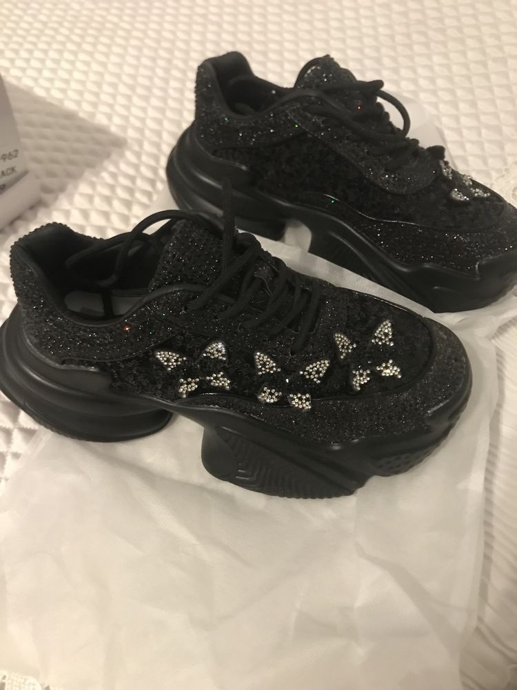 Tenis novos mulher