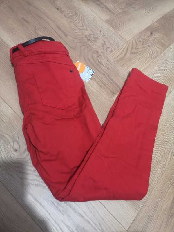 C&A there here czerwone ocieplane jeansy termo r. 152 cm / XS