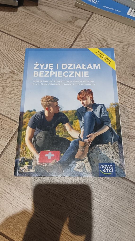 Podręcznik z EDB  klasa 1