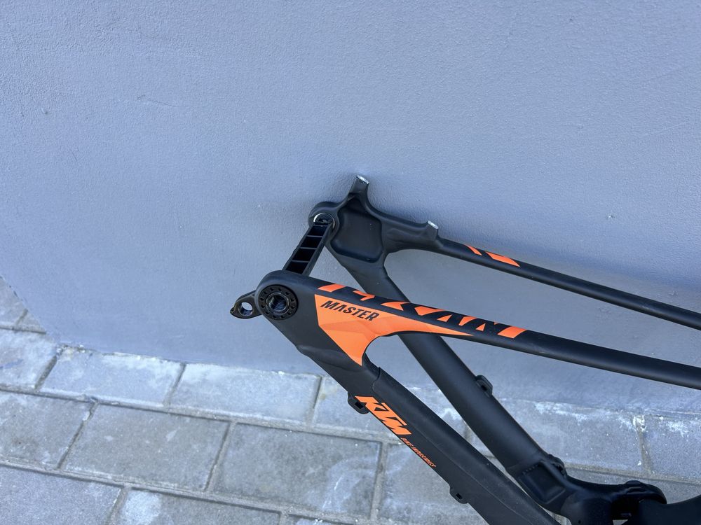 Rama KTM lycam Master 27,5 carbon karbon