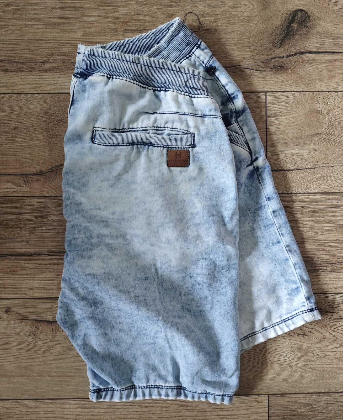 Spodenki jeansowe Cropp Denim Sparks