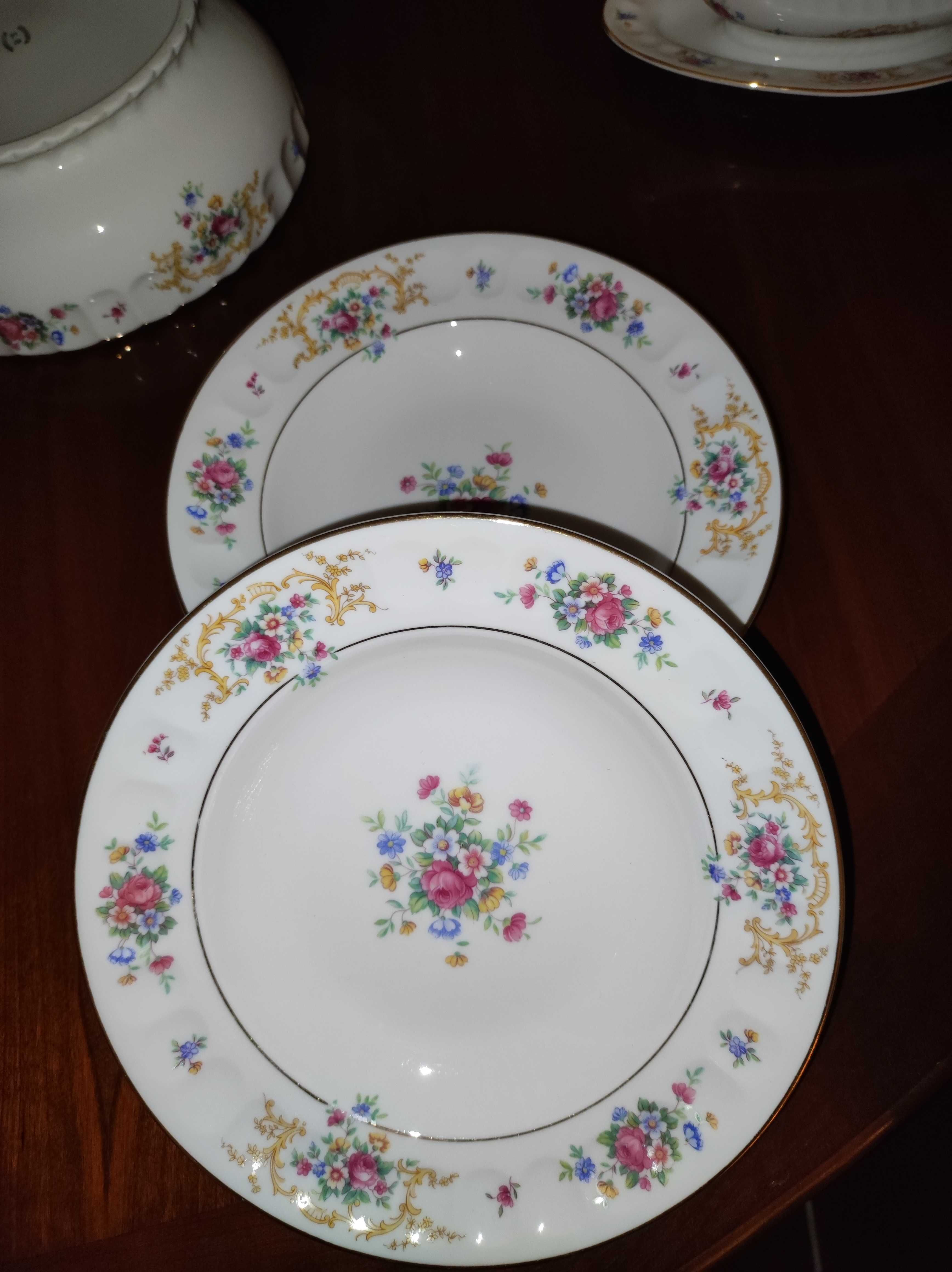 Serviço de Jantar de Porcelana de Coimbra de 1948