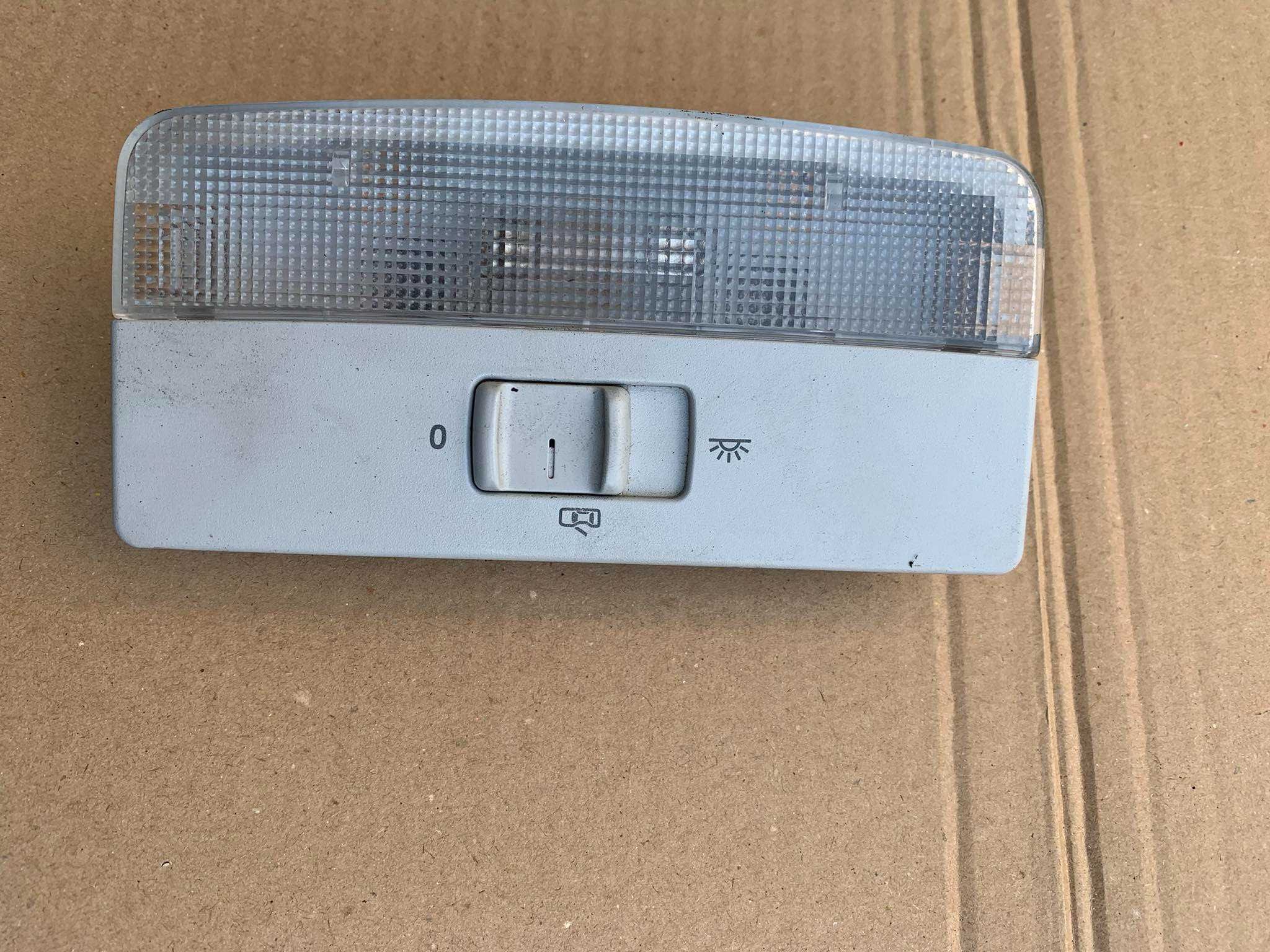 lampka podsufitki oświetlenie kabiny volkswagen vw polo 9n