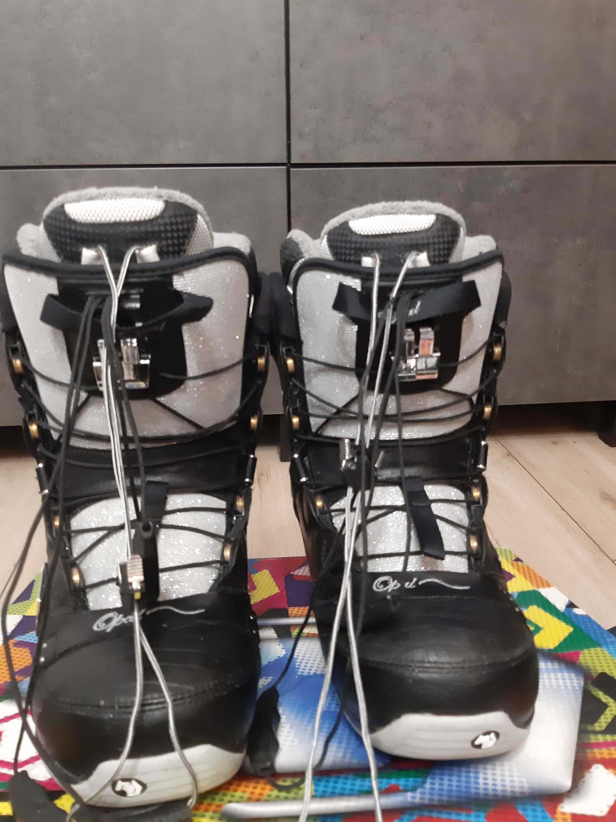 Buty Snowboardowe Damskie 39,5 NORTHWAVE OPAL WMN ‘S SUPE
BLACK/SILWER