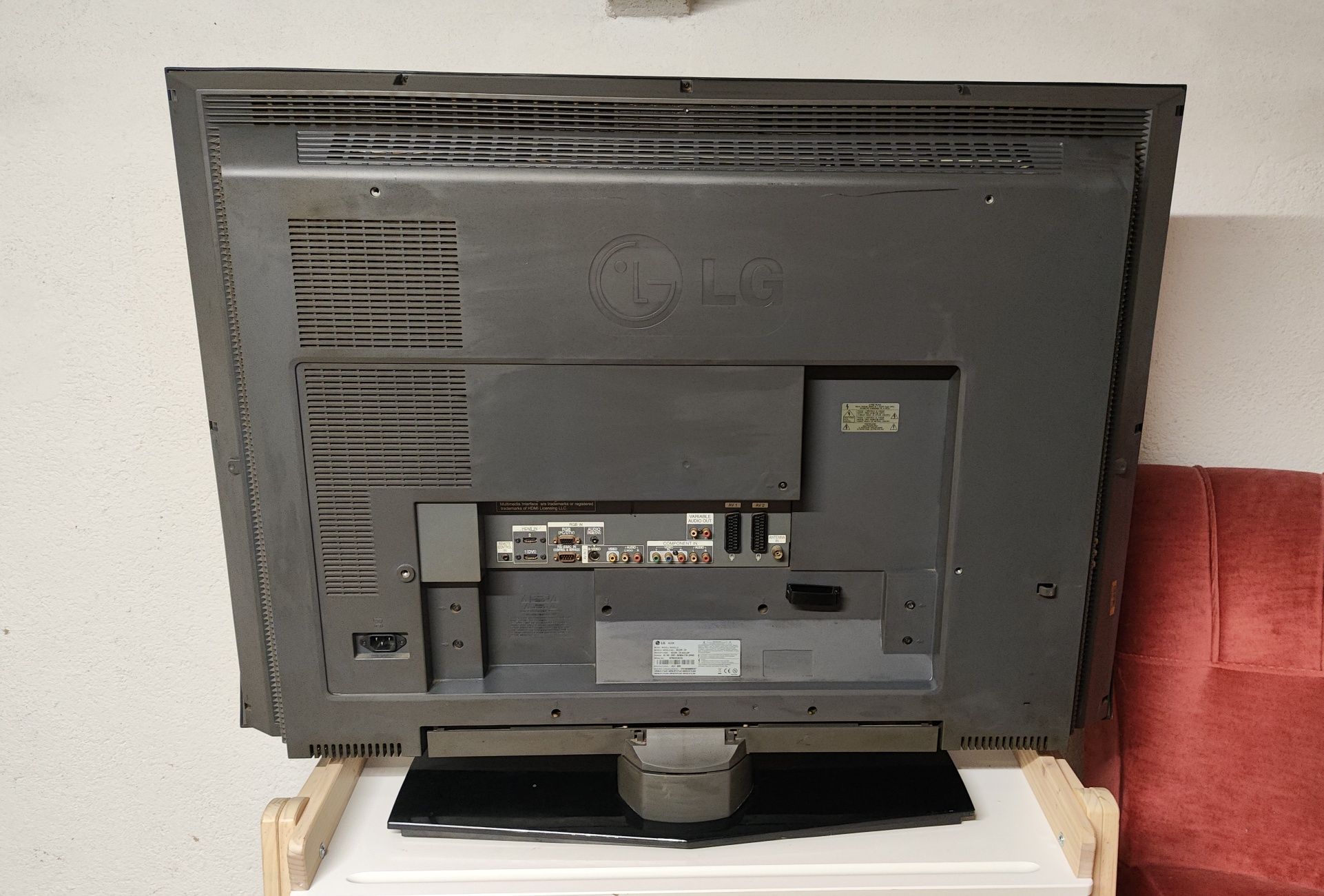 TV LCD LG Avariada