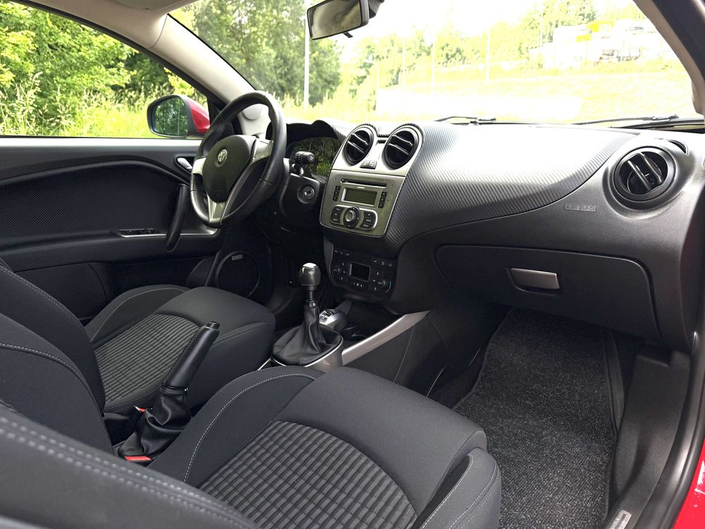Alfa Romeo MiTo 1.4 16V TURBO 155PS 230 Nm DNA Bose Alu17 Brembo Xenon
