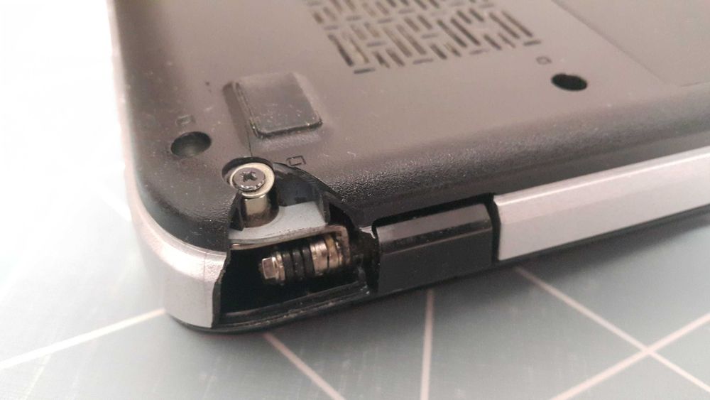 Ноутбук Dell Vostro 1015