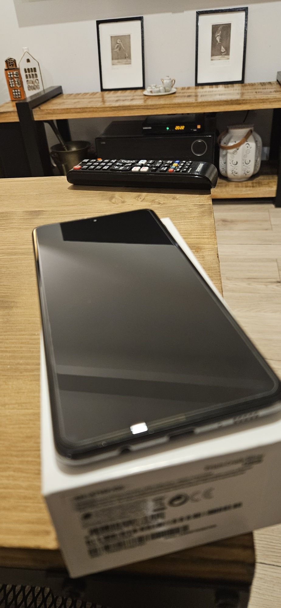 Samsung A71 w bardzo dobrym stanie.
