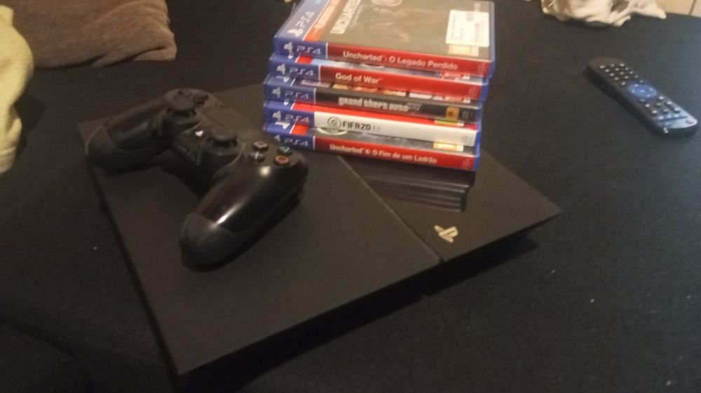 PlayStation 4 + jogos
