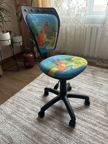 Дитячий стул для школяра