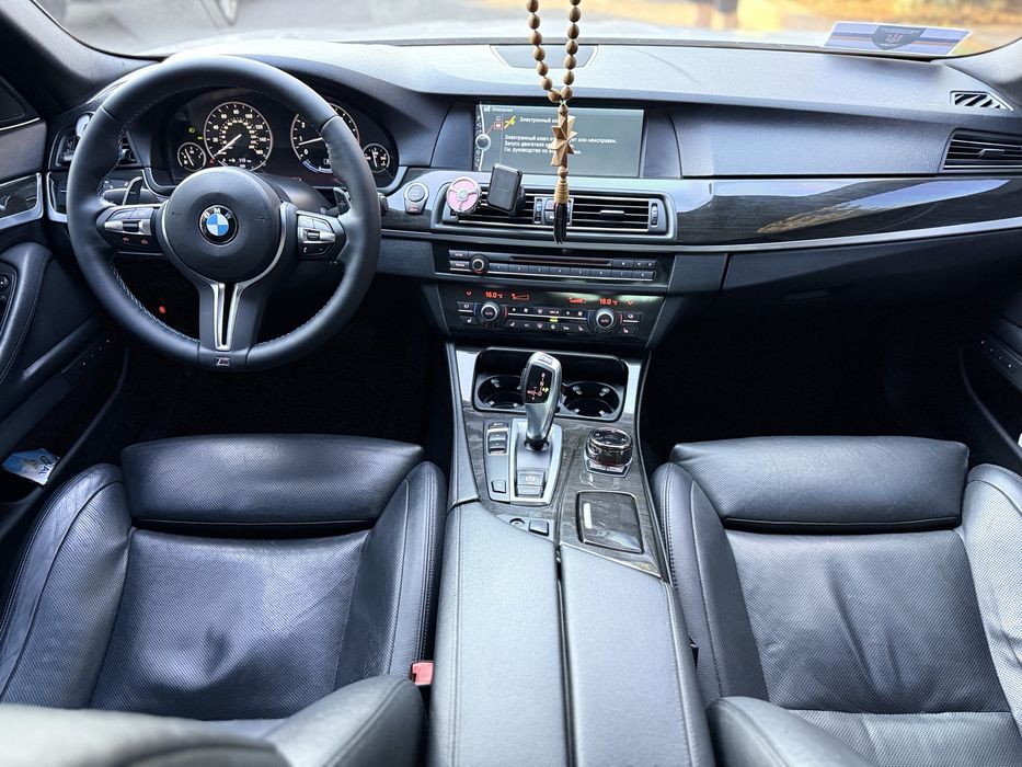 Продам Бмв ф10 в хорошем состояние