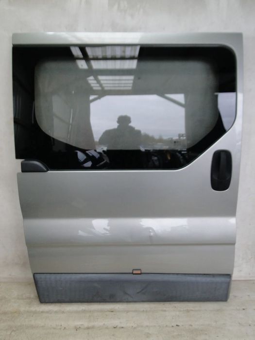 TRAFIC II 2 VIVARO PRIMASTAR DRZWI PRZESUWNE PRAWE JL9 EUROPA
