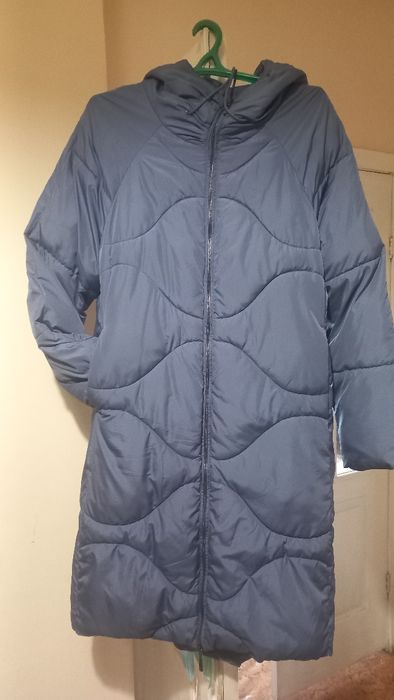 Стьобане пальто Reserved плюс шапка