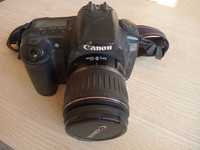 Зеркальный фотоаппарат Canon EOS 20D.